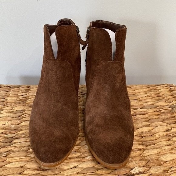 Tesori Karissa Suede Ankle Bootie Cognac Brown Split Front Shaft Stack Heel - Picture 2 of 10